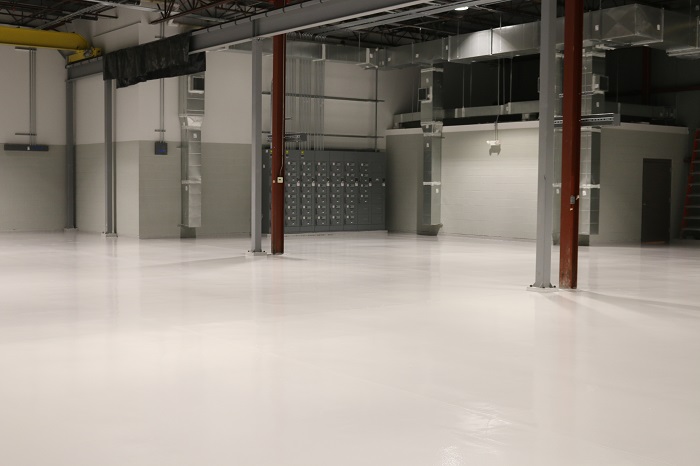 廠房環(huán)氧地坪漆：打造堅固耐用的工業(yè)地板